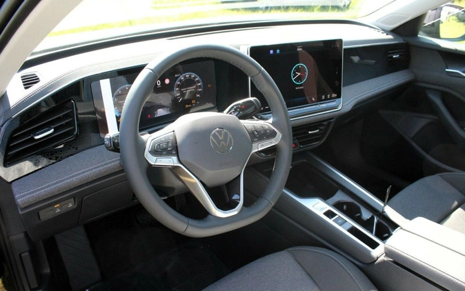 Volkswagen Passat cena 159900 przebieg: 5, rok produkcji 2024 z Brodnica małe 79